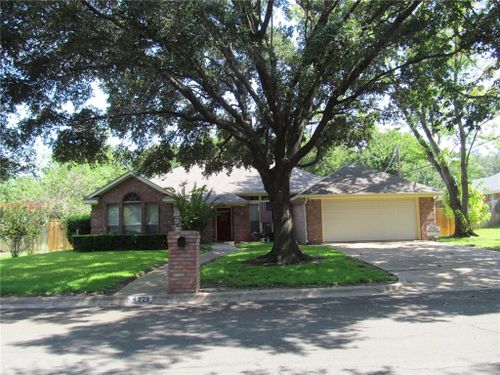 229 E Chapman Road, Hewitt, TX, 76643 | Card Image