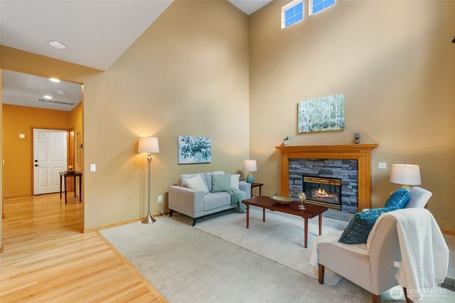 18328 10th Drive Se, House other with 4 bedrooms, 3 bathrooms and 2 parking in Bothell WA | Image 4
