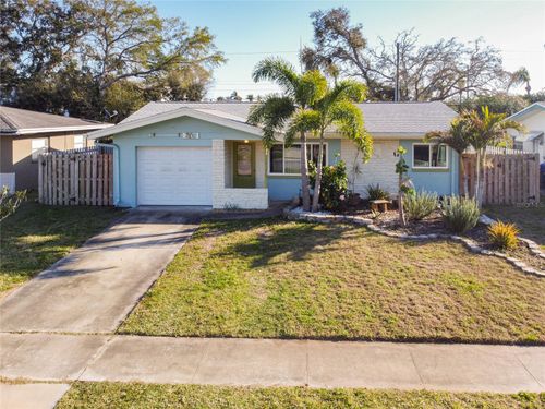 2718 Keene Park Dr, LARGO, FL, 33771-1824 | Card Image
