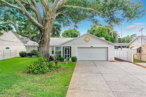 33909 Linda Ln, LEESBURG, FL, 34788-4584 | Card Image
