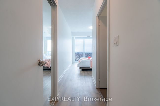 2008 - 3985 Grand Park Dr, Condo with 3 bedrooms, 2 bathrooms and 1 parking in Mississauga ON | Image 11