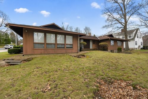 312 Adams St, Quincy, MA, 02169-1754 | Card Image