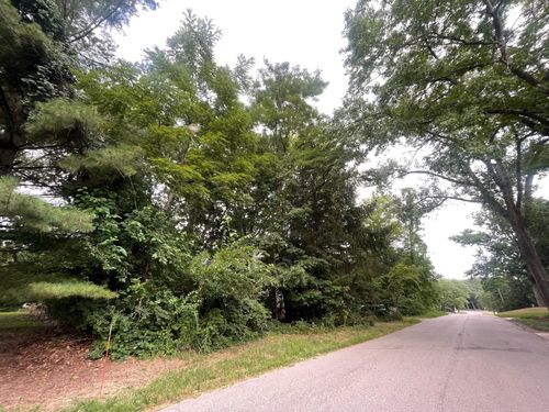 114 S Bronson St, New Buffalo, MI, 49117-1402 | Card Image