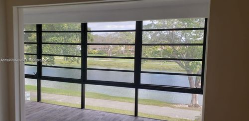 202-9709 Hammocks Blvd, Miami, FL, 33196-1559 | Card Image