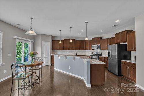 1349 Bridgeford Dr Nw, Huntersville, NC, 28078-4500 | Card Image