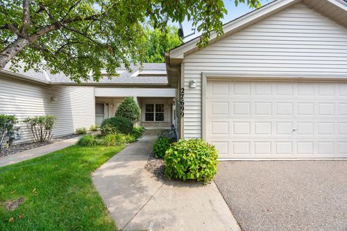 27699 Woodland Dr, Chisago City, MN, 55013-7502 | Card Image
