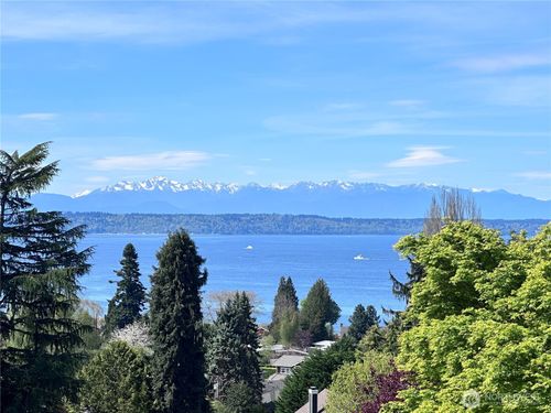 19209 Olympic View Dr, Edmonds, WA, 98020-2560 | Card Image