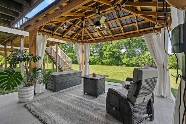 1004 Pointe View Dr, Townhouse with 3 bedrooms, 3 bathrooms and 2 parking in Mars PA | Image 31
