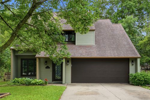 1932 Holiday Rd, Coralville, IA, 52241-1082 | Card Image
