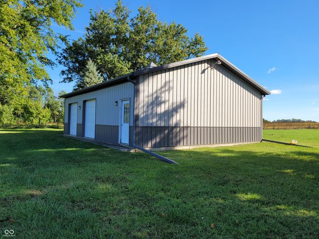 3300 W State Road 244, House other with 3 bedrooms, 2 bathrooms and null parking in Milroy IN | Image 5