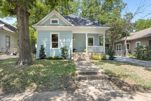 627 W Monterey St, Denison, TX, 75020-6123 | Card Image
