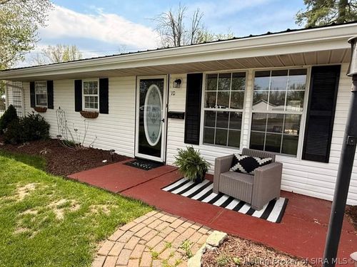 10 Thomas Ct, Scottsburg, IN, 47170-1439 | Card Image