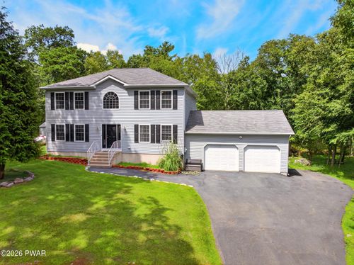 111 Whipple Way, Milford, PA, 18337-9755 | Card Image