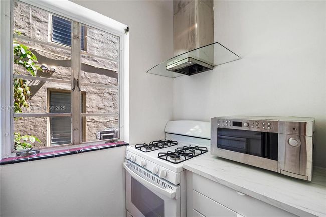 APT-8 - 1611 Euclid Ave, Condo with 0 bedrooms, 1 bathrooms and null parking in Miami Beach FL | Image 7