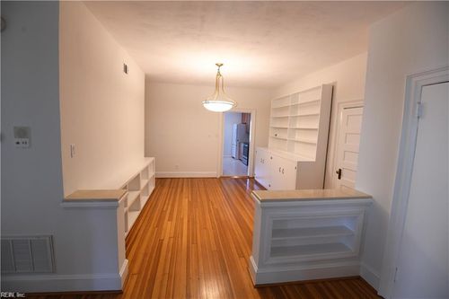 3-1009 Colonial Ave, Norfolk, VA, 23507-1726 | Card Image