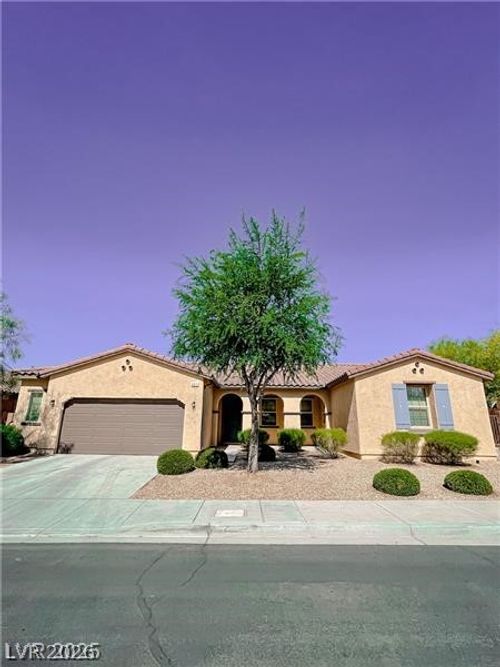 6811 Desert Island St, Las Vegas, NV, 89149-0700 | Card Image