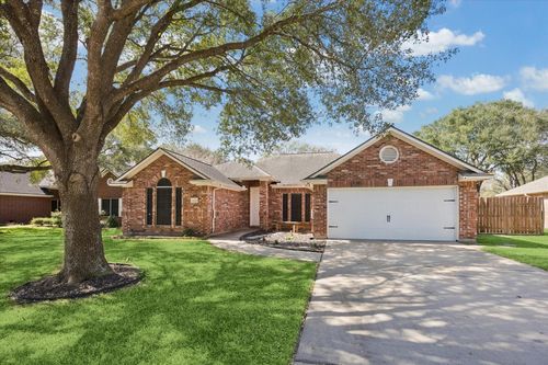 1409 Bob White Trl, Sealy, TX, 77474-4122 | Card Image