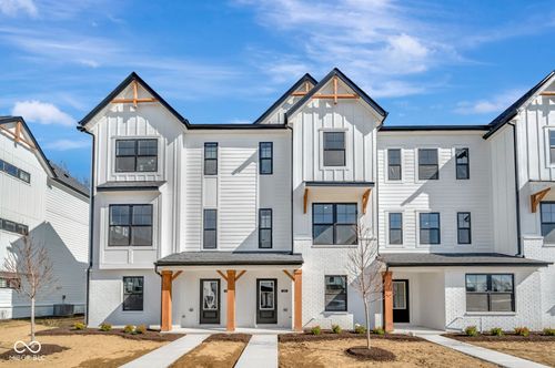 4481 Yellowwood Ave, Brownsburg, IN, 46112-2094 | Card Image