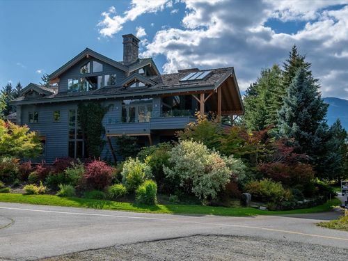 8065 Nicklaus Blvd North, Whistler, BC, V8E1J7 | Card Image