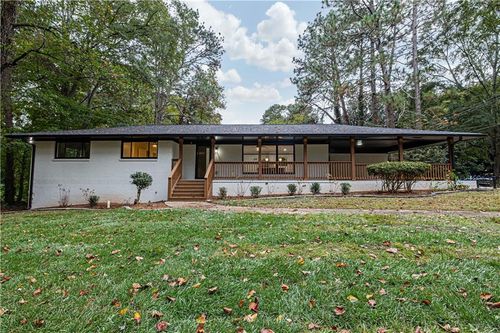 2296 Lyle Rd, College Park, GA, 30337-1011 | Card Image