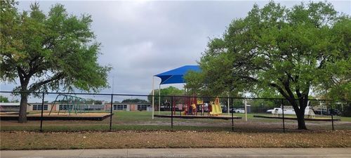 415 Sulphur Springs Sulphur Springs Road, Bryan, TX, 77801-3138 | Card Image