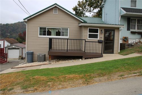 316 S 4th St, Apollo, PA, 15613-1136 | Card Image