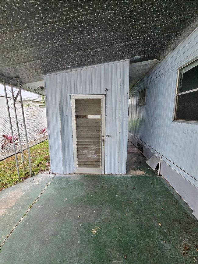 1418 Lakeview Drive, For Sale in Tavares Zoocasa