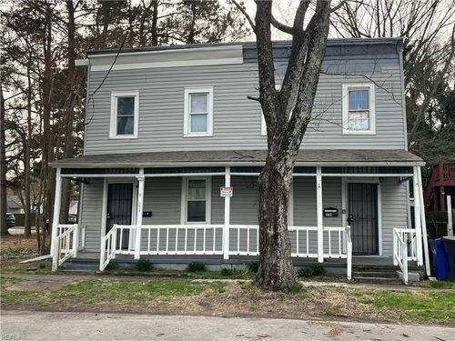 3704 Mariner Ave, Portsmouth, VA, 23703-2317 | Card Image