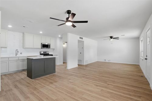 3017 Ne Cimarron Trl, Lawton, OK, 73507-1438 | Card Image