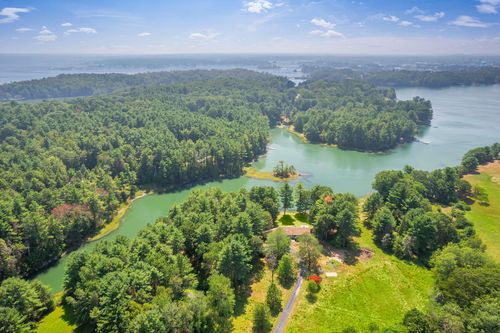 12 Tuckers Cv, Kittery Point, ME, 03905-5652 | Card Image