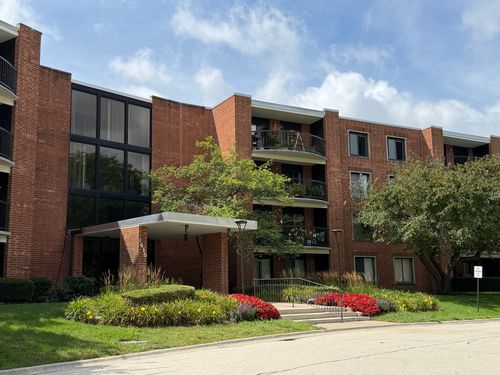 318c-1415 E Central Rd, Arlington Heights, IL, 60005-3321 | Card Image