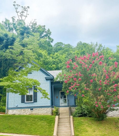 404 Ewing St, Frankfort, KY, 40601-2661 | Card Image