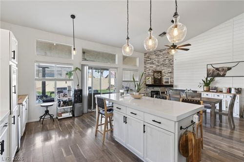 7236 Tealwood St, Las Vegas, NV, 89131-8219 | Card Image