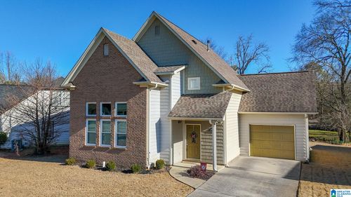 8199 Becker Ln, LEEDS, AL, 35094-3621 | Card Image