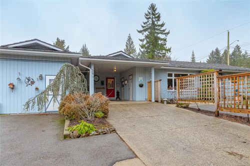 594 Aspen Ave, Qualicum Beach, BC, V9K1A6 | Card Image