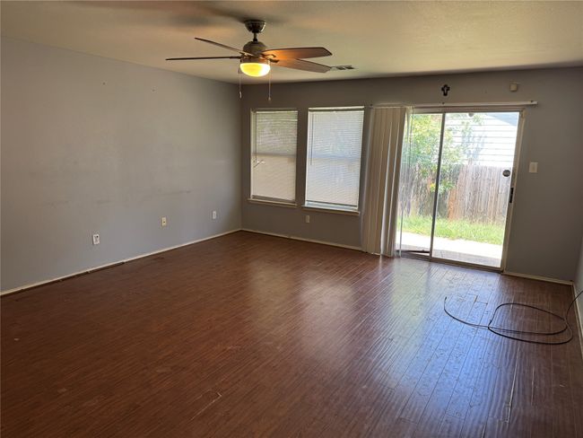 3048 Saint Ursula Dr, House other with 3 bedrooms, 2 bathrooms and null parking in Dallas TX | Image 5