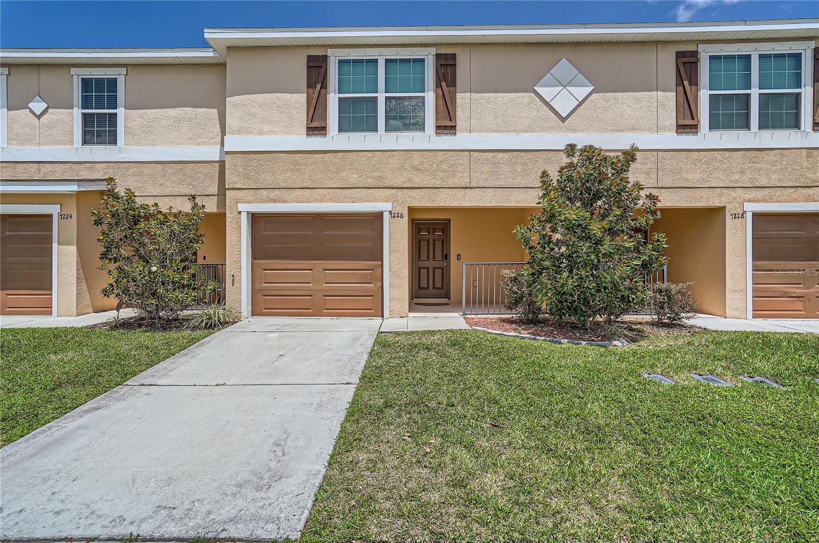 Merlot Sienna Ave, Gibsonton, FL 33534