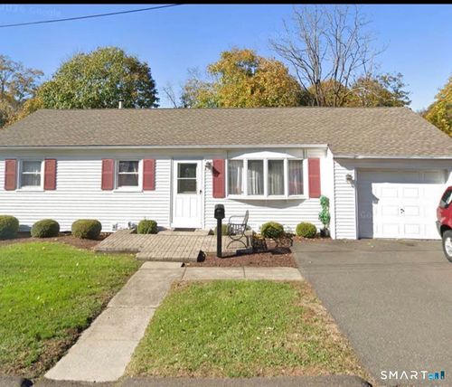 13 Hillside St, Danbury, CT, 06810-6406 | Card Image