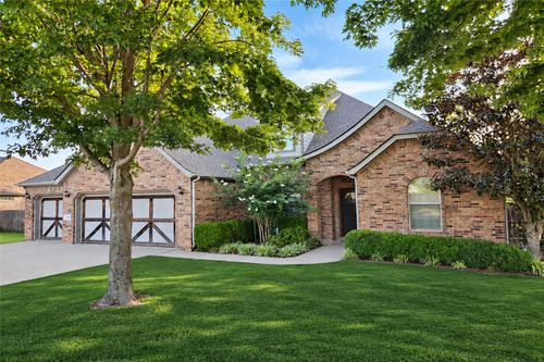2607 Churchill Dr, Bartlesville, OK, 74006-6997 | Card Image