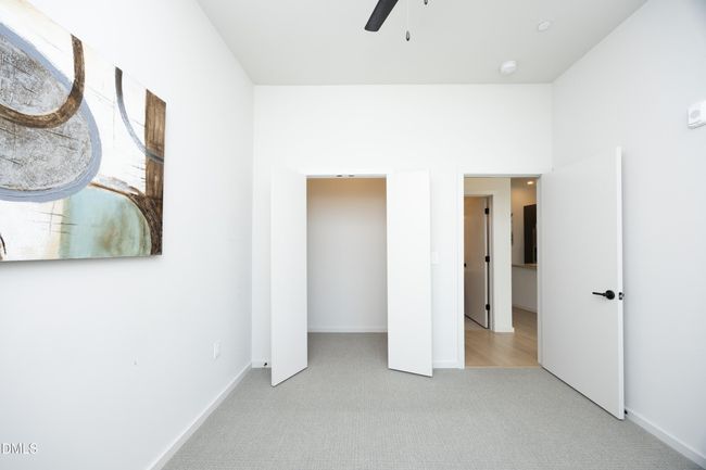 14Bedroom | Image 17