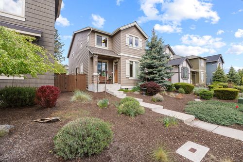 61135 Ambassador Dr, Bend, OR, 97702-0102 | Card Image
