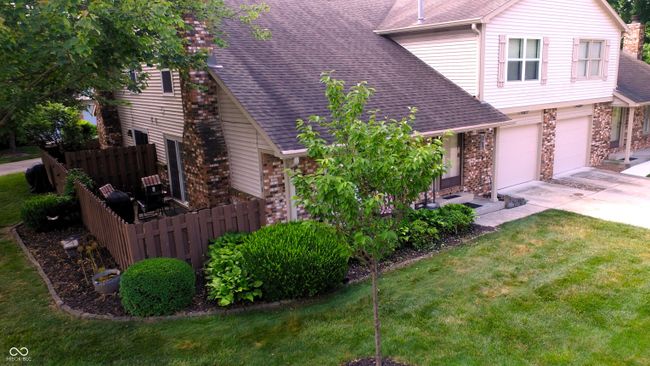 7433 Prairie Lake Dr, Condo with 1 bedrooms, 2 bathrooms and null parking in Indianapolis IN | Image 6