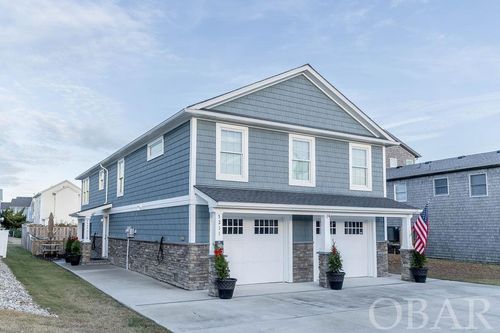 5211 Lindbergh Ave, Kitty Hawk, NC, 27949-3936 | Card Image