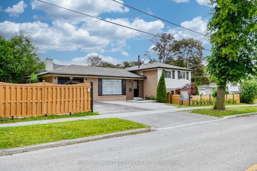 2 Lesgay Cres, North York, ON, M2J2H8 | Card Image