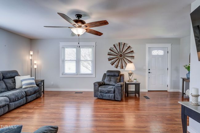 3570 Stanley Valley Rd, House other with 3 bedrooms, 2 bathrooms and null parking in Surgoinsville TN | Image 28