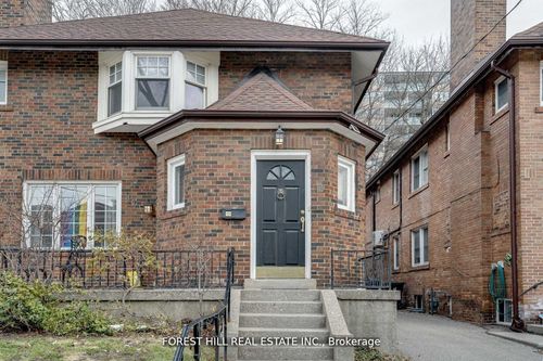 upper-8 Poplar Plains Cres, Toronto, ON, M4V1E8 | Card Image