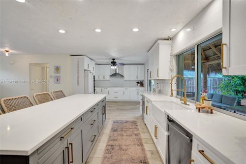 7735 Edgewater Dr, Lake Clarke Shores, FL, 33406-8719 | Card Image