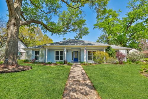 18002 Bambridge Dr, Houston, TX, 77090-1106 | Card Image