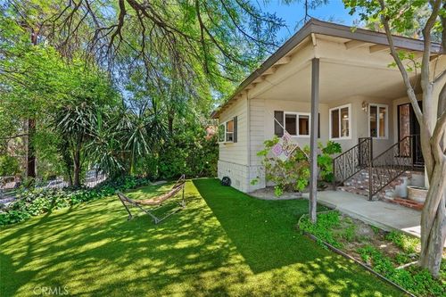 22946 Crespi St, Woodland Hills, CA, 91364-2807 | Card Image