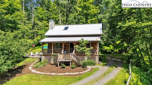 174 Bass Pond Rd, Warrensville, NC, 28693-9108 | Card Image